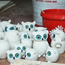 Tượng sứ cú mèo làm quà tặng gốm sứ Bát Tràng