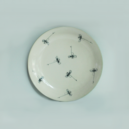 Đĩa men xanh đồng vẽ chuồn phi 24