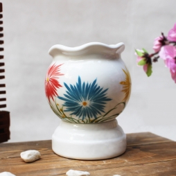 Đèn xông tinh dầu họa tiết hoa ba màu cỡ nhỡ