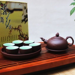 ấm trà tử sa gốm sứ Hải Long Bát Tràng