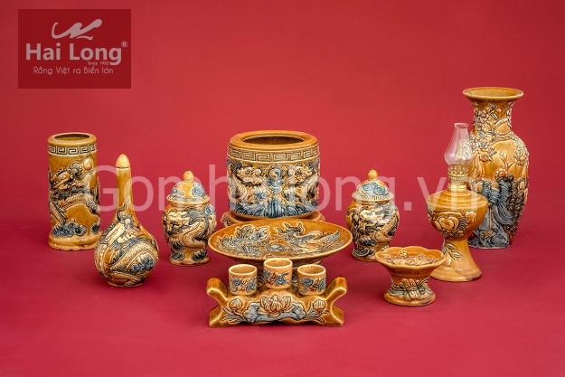 Bộ đồ thờ ban thần tài - ban 1m27 men Hoàng Lưu Ly