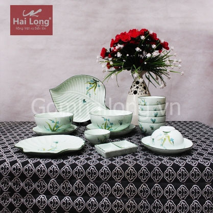 Bo bat dia cao cap ve chuon xanh Hai Long Bat Trang