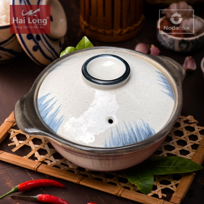 Nồi đất vẽ tay hoạ tiết phẩy bút 700 ml