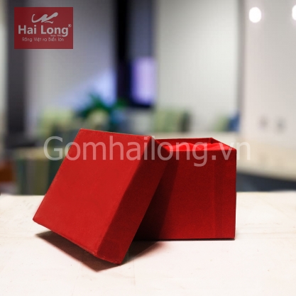 Hộp si lót lụa đỏ