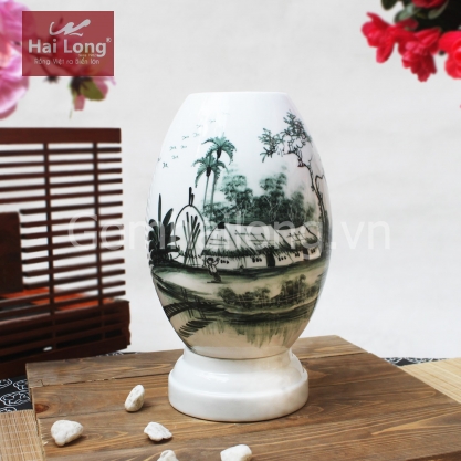 Đèn xông tinh dầu họa tiết tuổi thơ bên hiên nhà