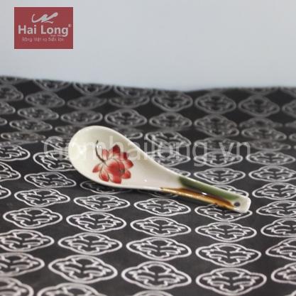 Thìa sứ Xanh rêu cổ vẽ Sen đỏ